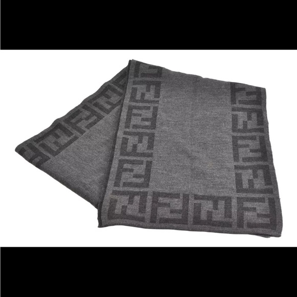 Authentic Fendi scarf Woolen Scarf - Picture 12 of 12